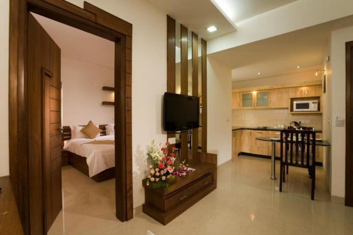 The Nines Business Hotel Bangalore Eksteriør billede